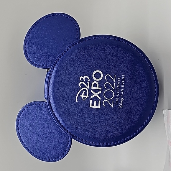 Disney x Pandora NWTS D23 Expo Fan Event Bracelet Charm and RARE Box - Picture 6 of 13